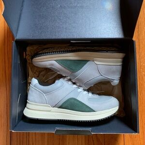 EVERLANE The Trainer Sneakers in Cool Grey/Pine 8 Women